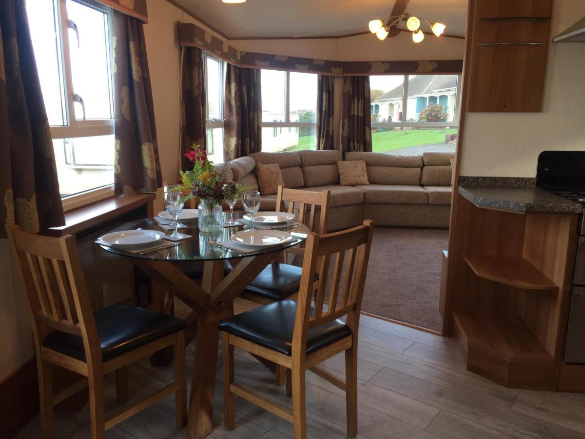 'Hartland Caravan' With Sea Views Бидефорд Экстерьер фото